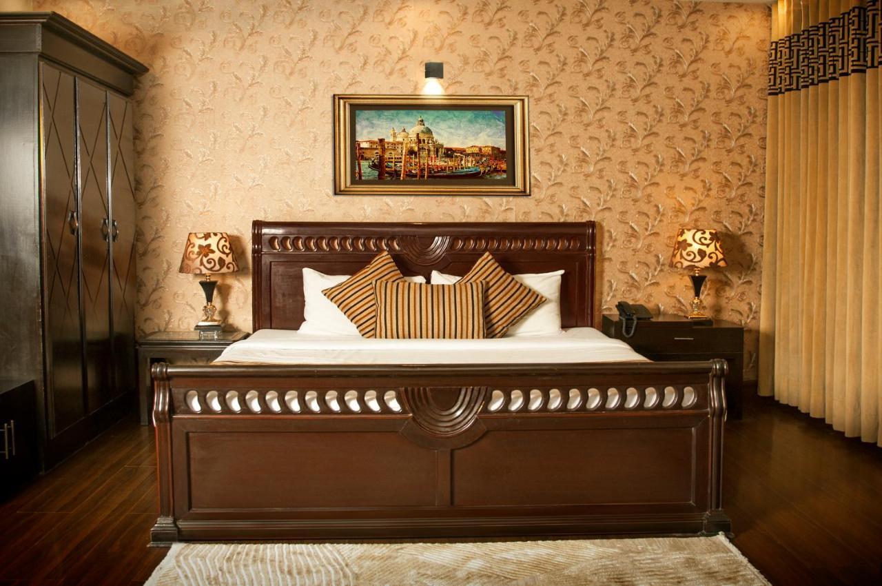 Royal Elegance Hotel Лахор Екстер'єр фото