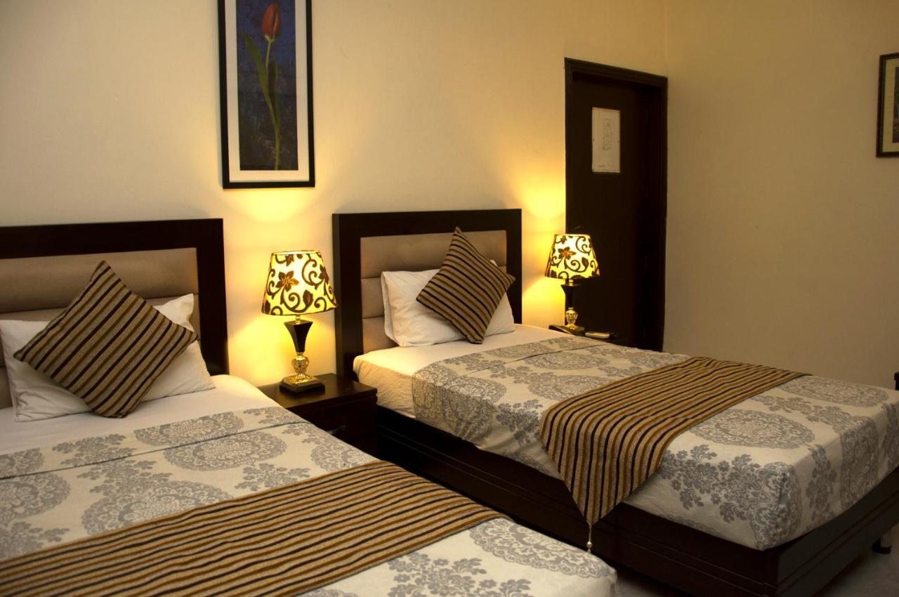 Royal Elegance Hotel Лахор Екстер'єр фото